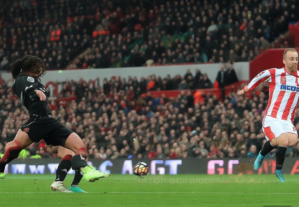 2017年曼联VS斯托克城：经典对决战术与技术点评(图3)